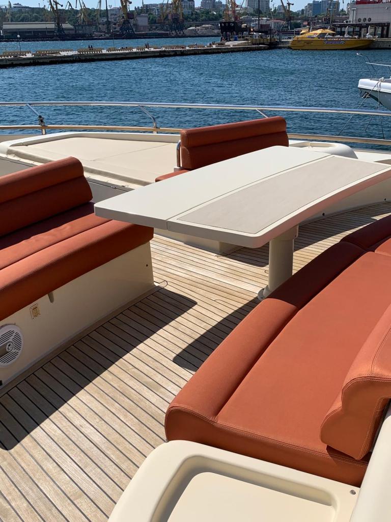 Ferretti Altura 690 - Image 3