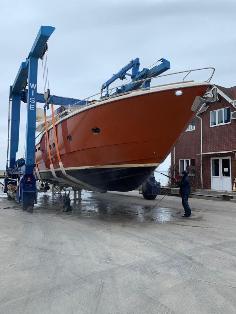 Ferretti Altura 690 - Image 17