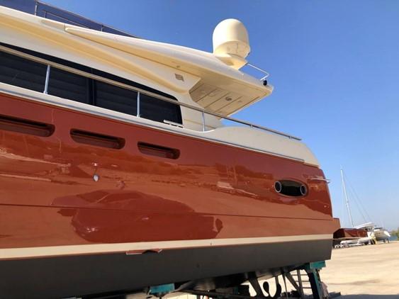 Ferretti Altura 690 - Image 22