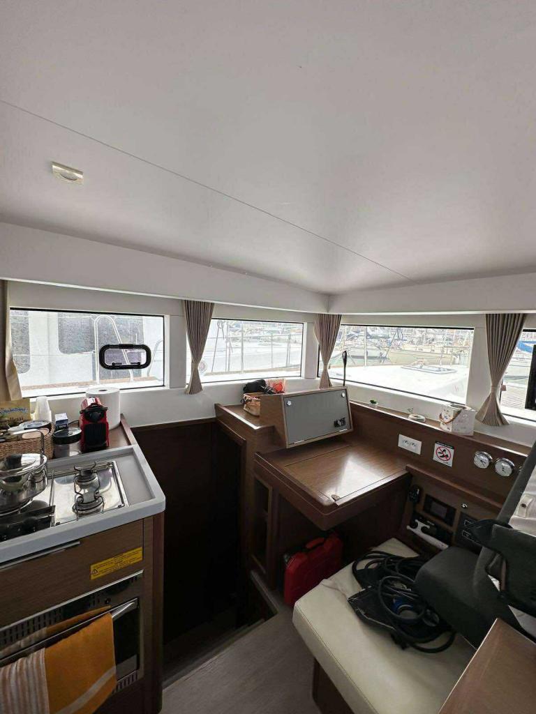 Lagoon 40 - Image 21