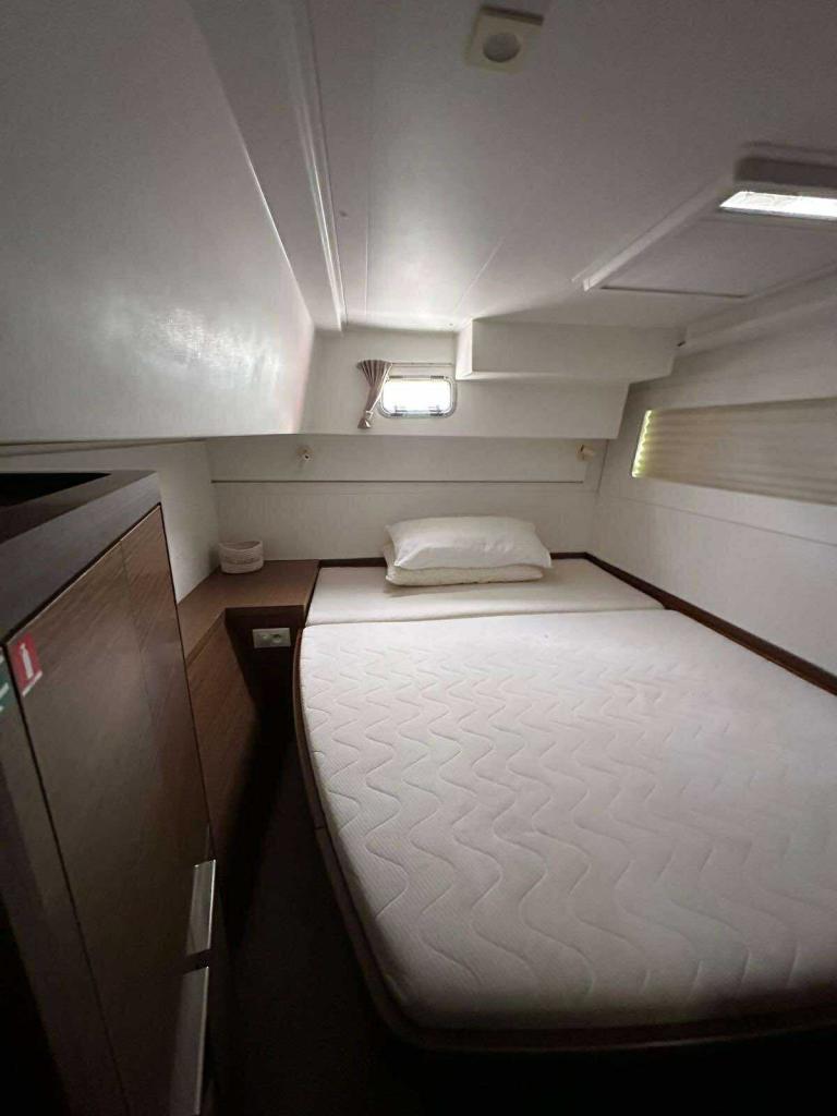 Lagoon 40 - Image 23