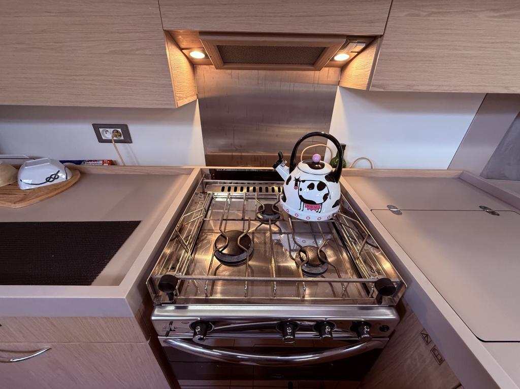 Beneteau Oceanis 55.1 - Image 42