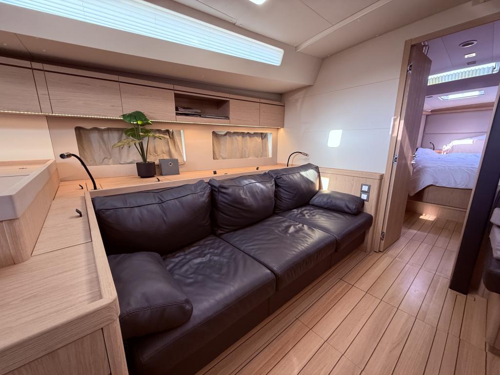 Beneteau Oceanis 55.1 - Image 43