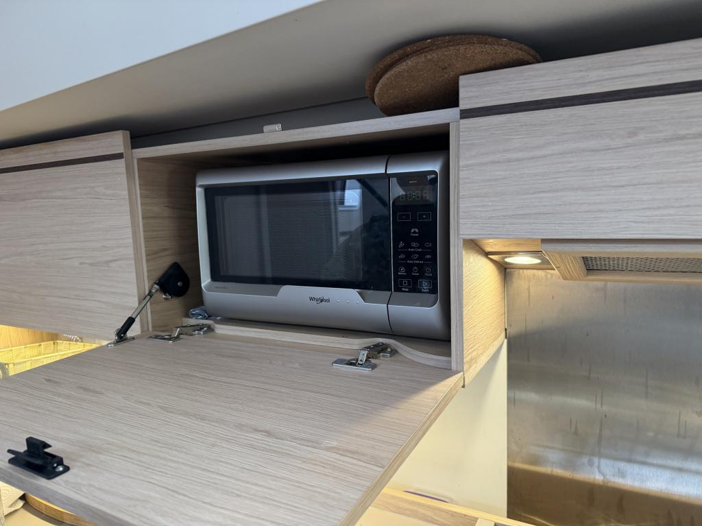 Beneteau Oceanis 55.1 - Image 33