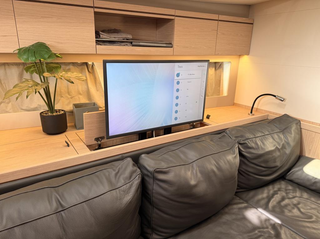 Beneteau Oceanis 55.1 - Image 37