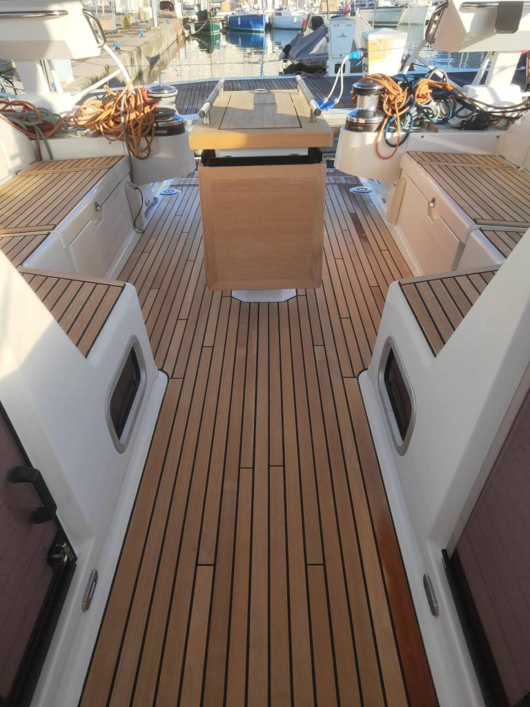 Beneteau Oceanis 55.1 - Image 25