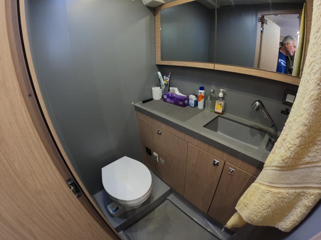 Beneteau Oceanis 55.1 - Image 58