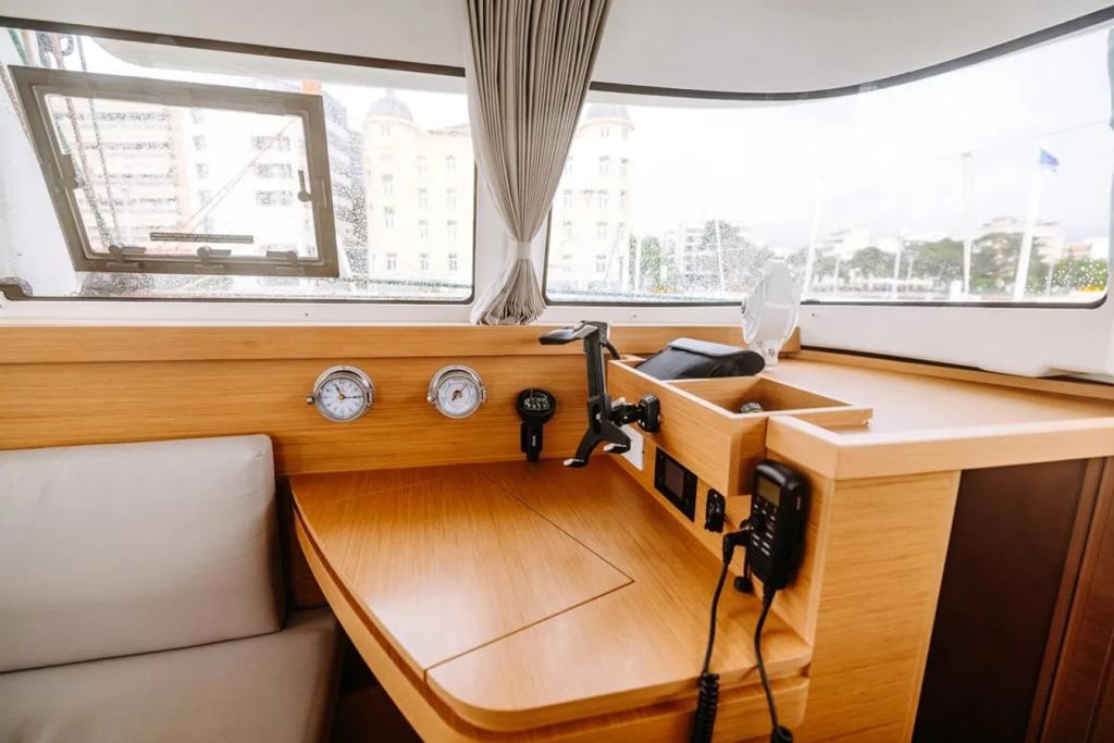 Excess 11 - Image 12