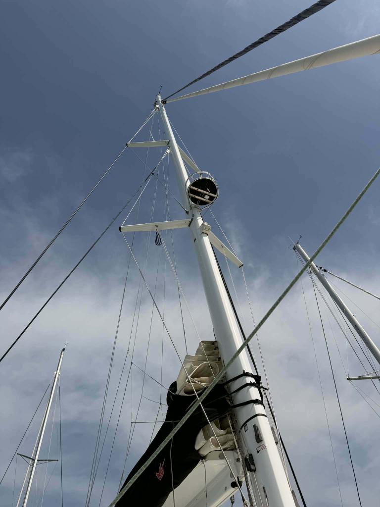 Lagoon 51 - Image 37