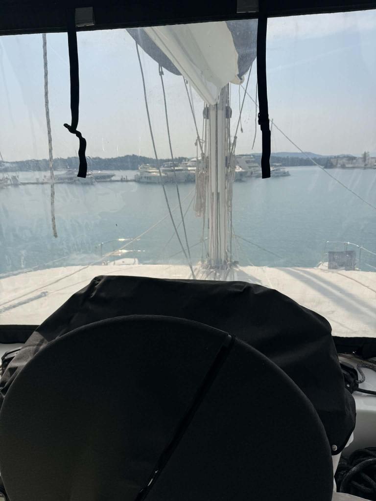Lagoon 51 - Image 48