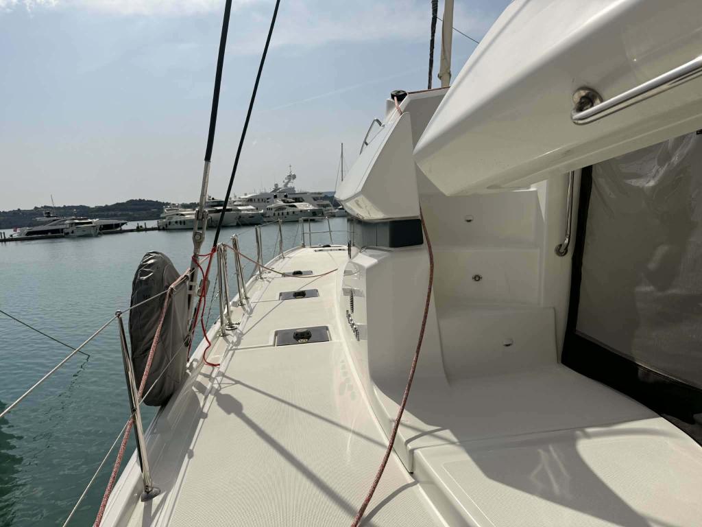 Lagoon 51 - Image 56