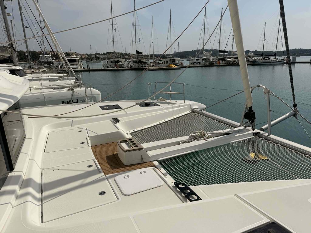 Lagoon 51 - Image 61