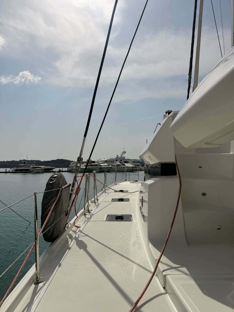 Lagoon 51 - Image 66