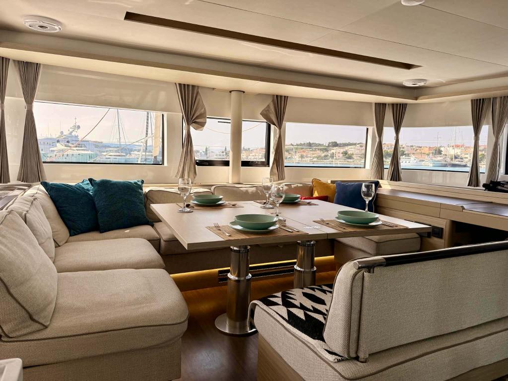 Lagoon 51 - Image 72