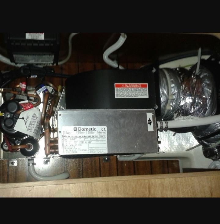 Beneteau Oceanis Clipper 411 - Image 16