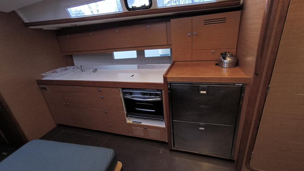 Dufour 460 Grand Large - Image 13