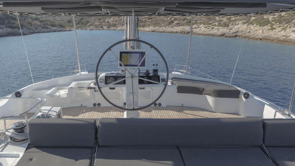 Lagoon 52F - Image 6
