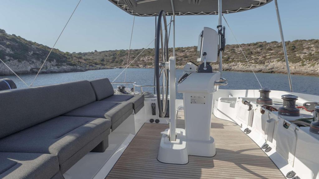 Lagoon 52F - Image 8