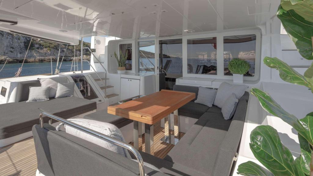 Lagoon 52F - Image 9