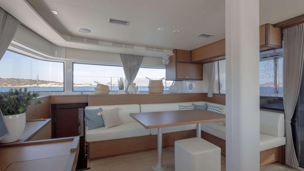 Lagoon 52F - Image 11
