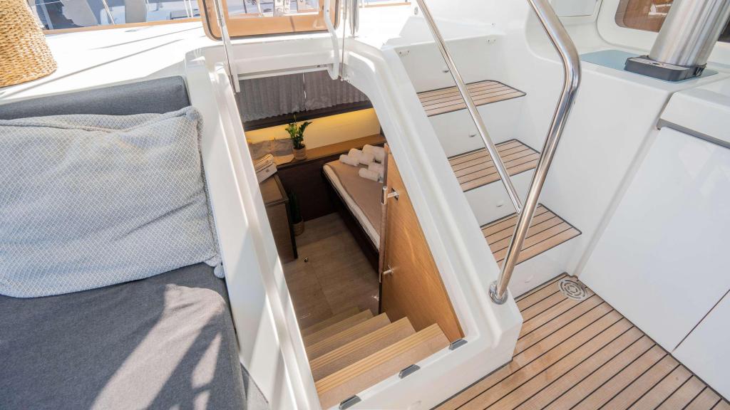 Lagoon 52F - Image 12