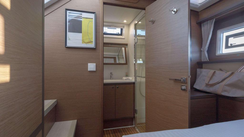 Lagoon 52F - Image 15
