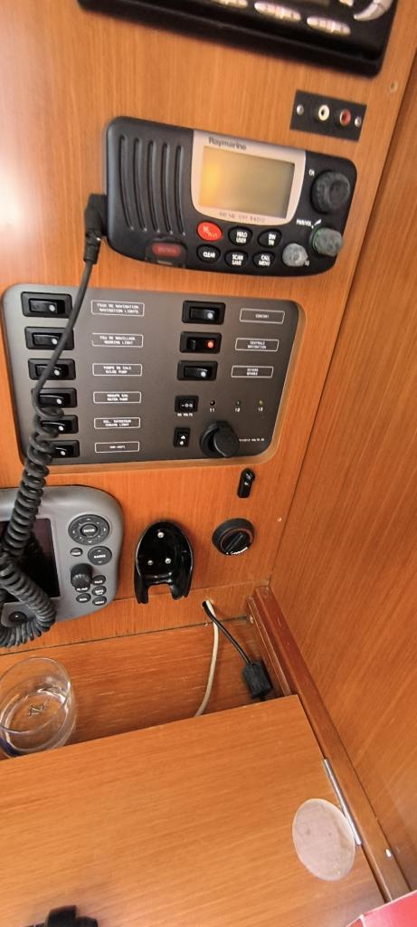 Beneteau Oceanis Clipper 323 - Image 17