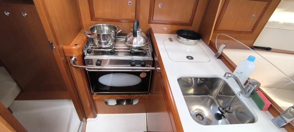 Beneteau Oceanis Clipper 323 - Image 25
