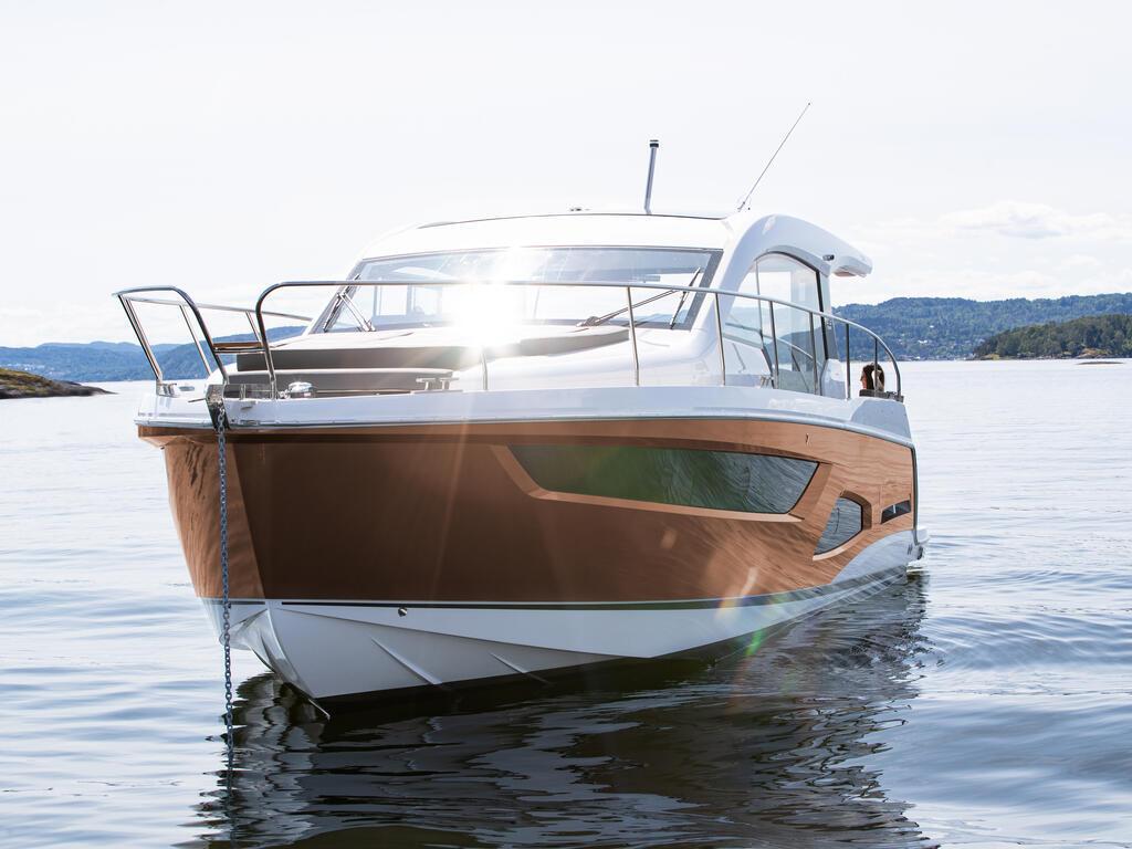 https://static.boatvertizer.com/fotos/91RfUcye/7264366-large.jpg