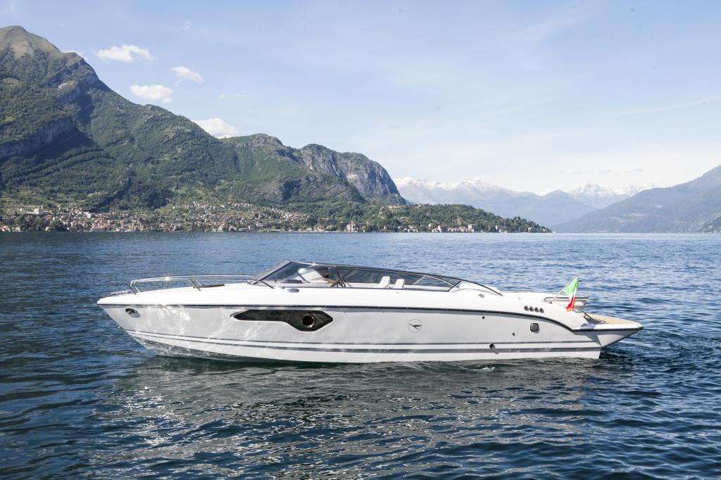 https://static.boatvertizer.com/fotos/91RfUcye/8342826-large.jpg