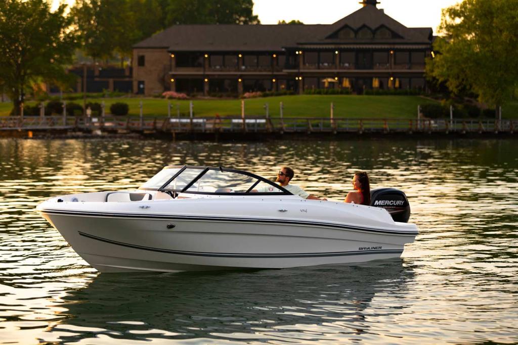 https://static.boatvertizer.com/fotos/91RfUcye/8875901-large.jpg