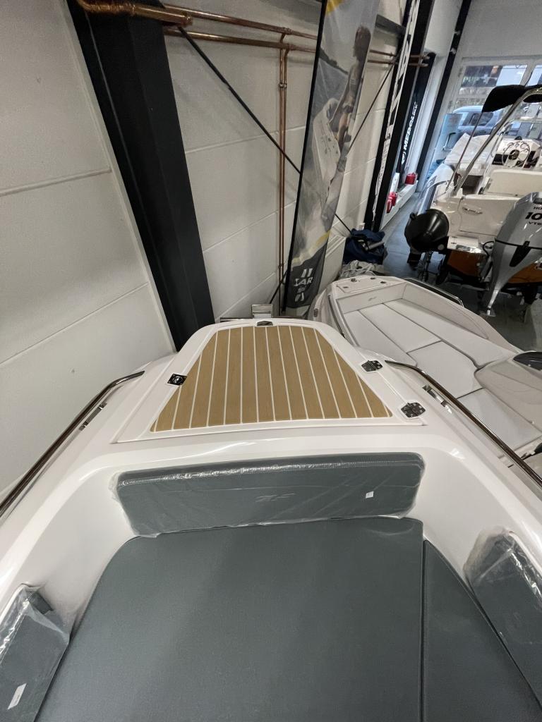 ZAR Formenti ZAR 59 SL Limited, Bild 13