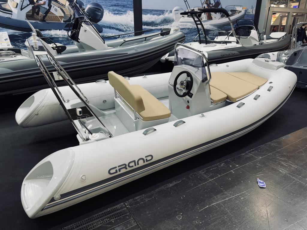 Grand Silver Line S470, Bild 1