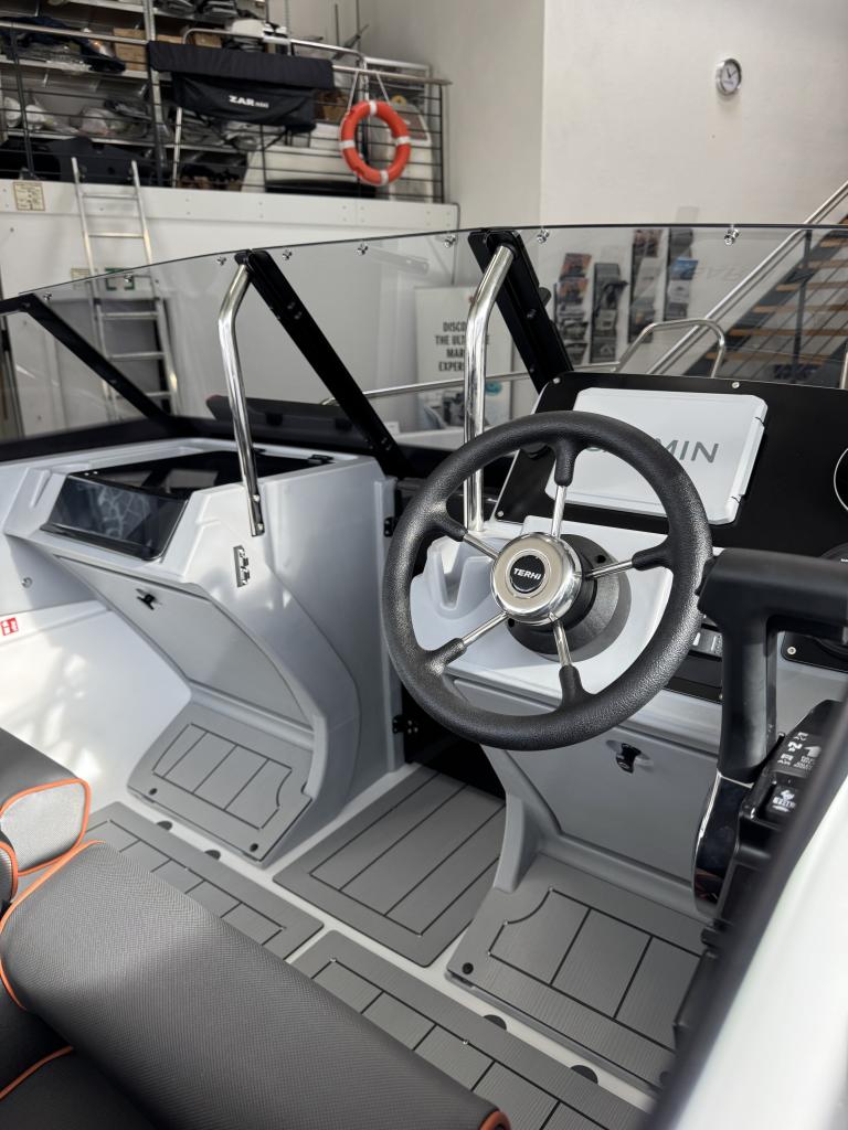 Terhi 480 Sport, Bild 12