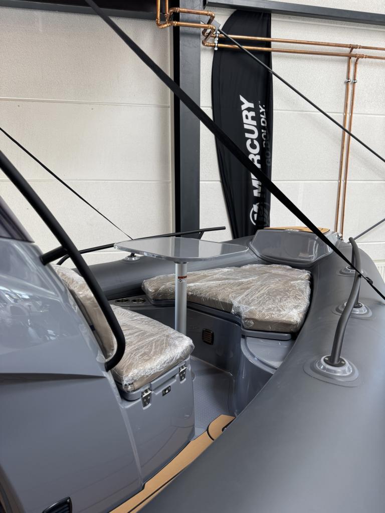 Grand Golden Line G580 Lagerboot, Bild 17