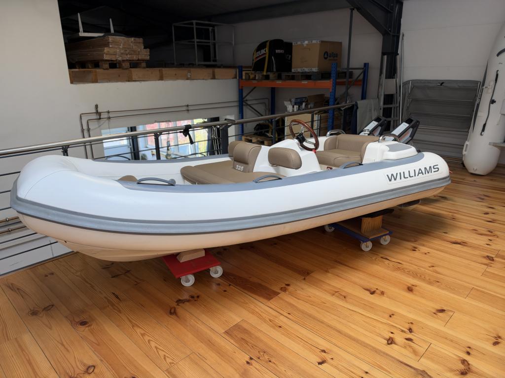Williams Tender Dinghi 325, Bild 4