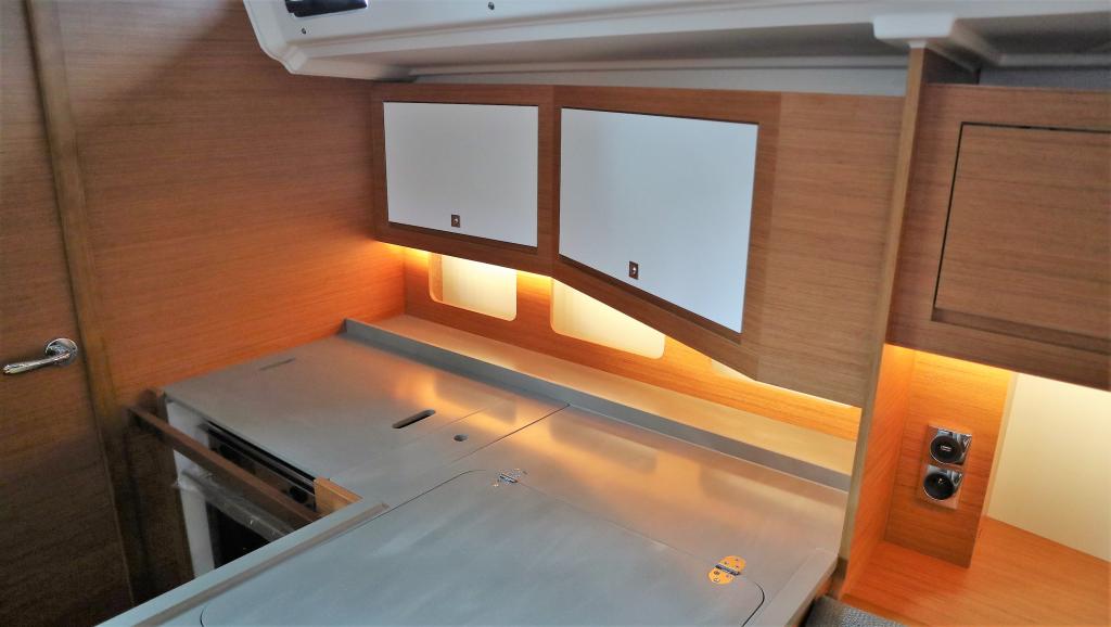 https://static.boatvertizer.com/fotos/UKnJ0vhW/6096563-large.jpg