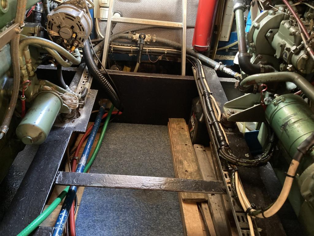 https://static.boatvertizer.com/fotos/UKnJ0vhW/6491494-large.jpg