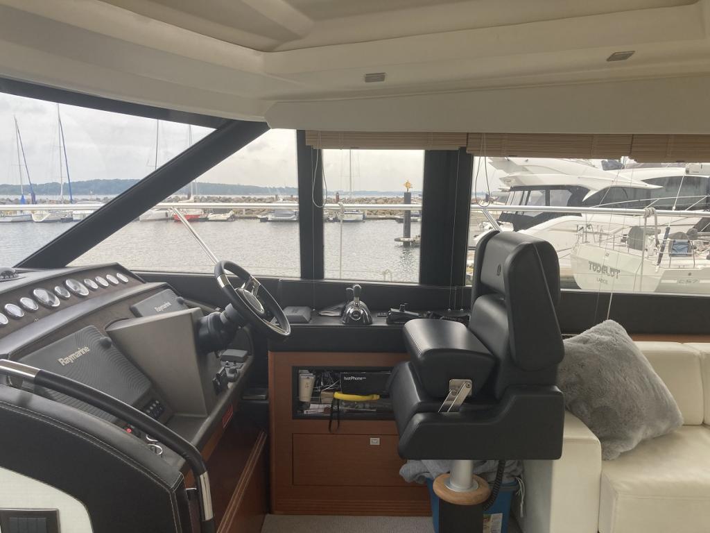https://static.boatvertizer.com/fotos/UKnJ0vhW/6767098-large.jpg