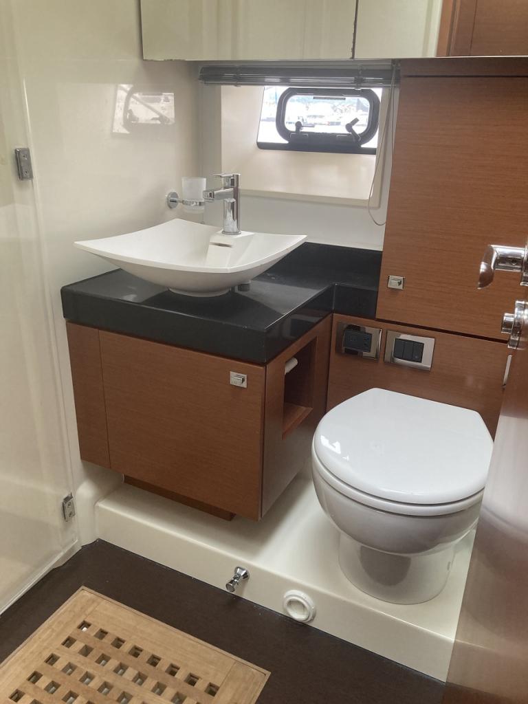 https://static.boatvertizer.com/fotos/UKnJ0vhW/6767112-large.jpg