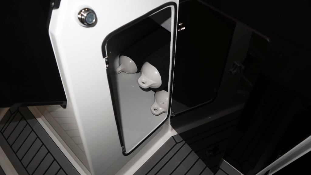 https://static.boatvertizer.com/fotos/UKnJ0vhW/6902553-large.jpg