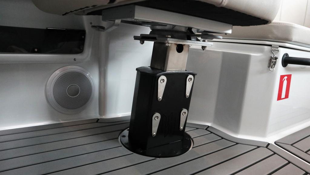 https://static.boatvertizer.com/fotos/UKnJ0vhW/6902555-large.jpg