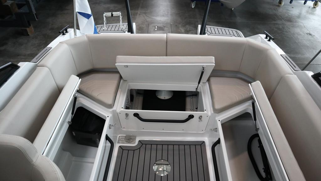 https://static.boatvertizer.com/fotos/UKnJ0vhW/6902562-large.jpg