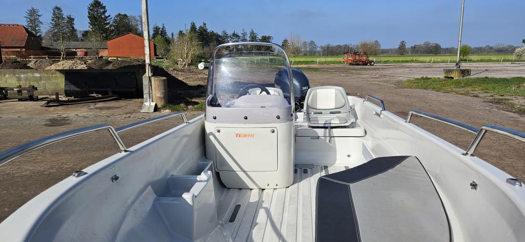 https://static.boatvertizer.com/fotos/UKnJ0vhW/7412313-large.jpg