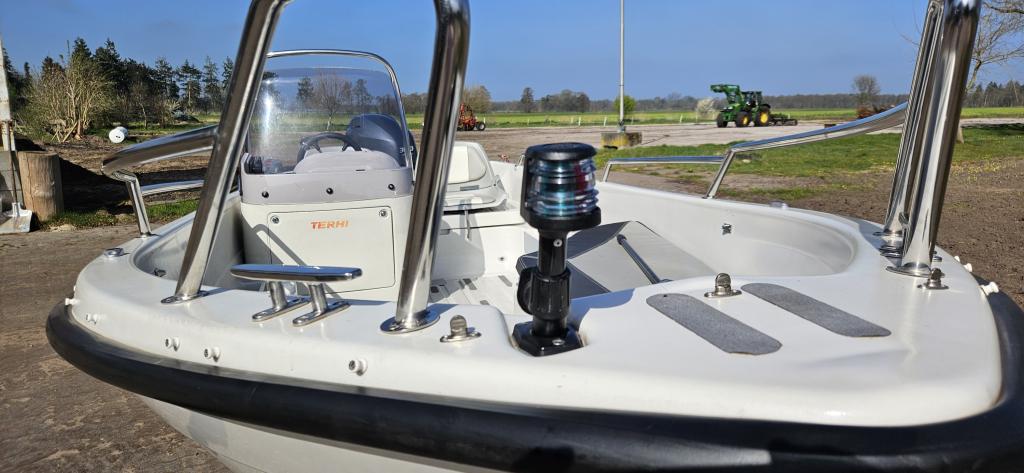 https://static.boatvertizer.com/fotos/UKnJ0vhW/7412325-large.jpg