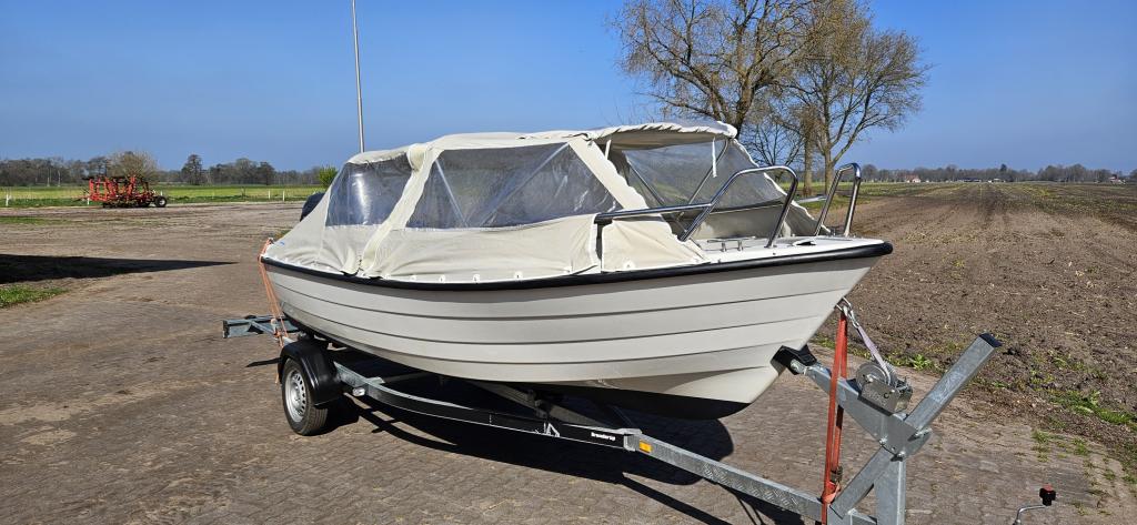 https://static.boatvertizer.com/fotos/UKnJ0vhW/7412334-large.jpg