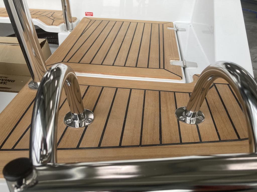 https://static.boatvertizer.com/fotos/UKnJ0vhW/7470764-large.jpg