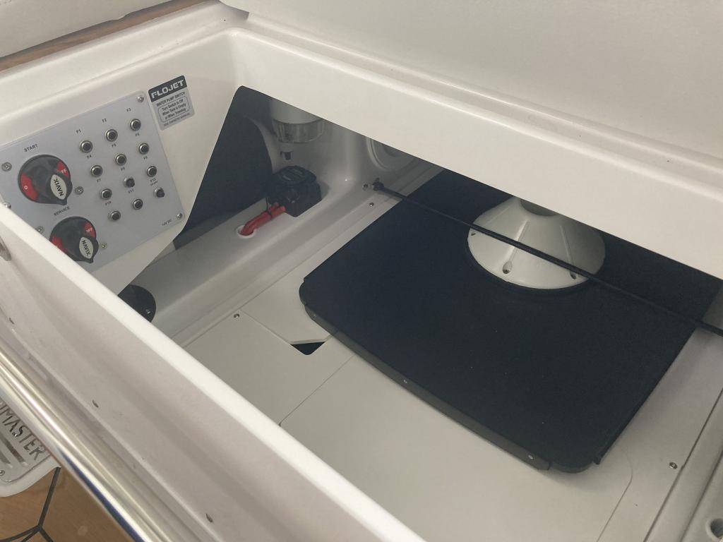 https://static.boatvertizer.com/fotos/UKnJ0vhW/7470773-large.jpg