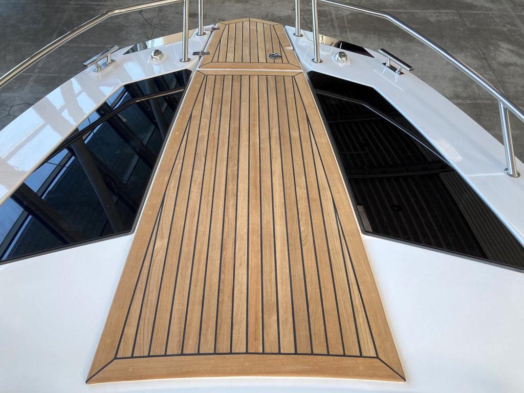 https://static.boatvertizer.com/fotos/UKnJ0vhW/7470848-large.jpg