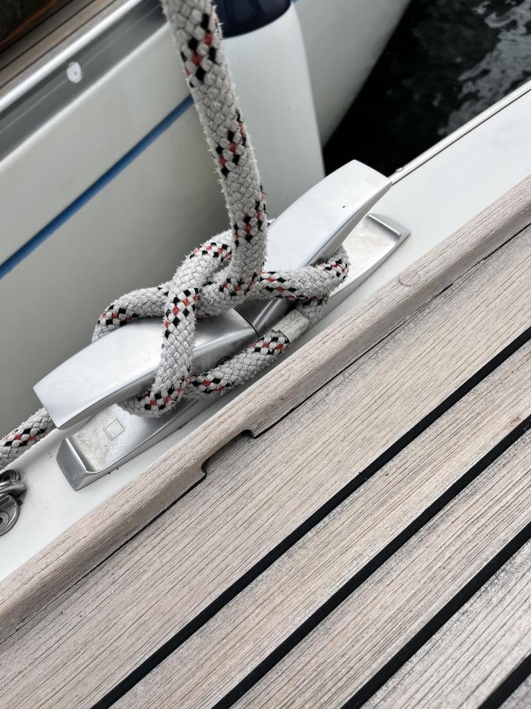 https://static.boatvertizer.com/fotos/UKnJ0vhW/7498286-large.jpg